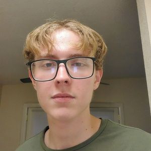 Meet your Posher, Diego